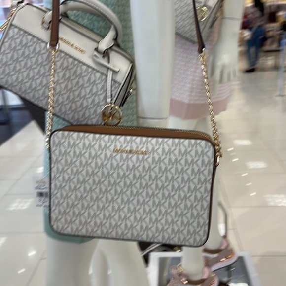 Michael Kors Jet Set Item Large EW Crossbody Vanilla - Picture 14 of 16